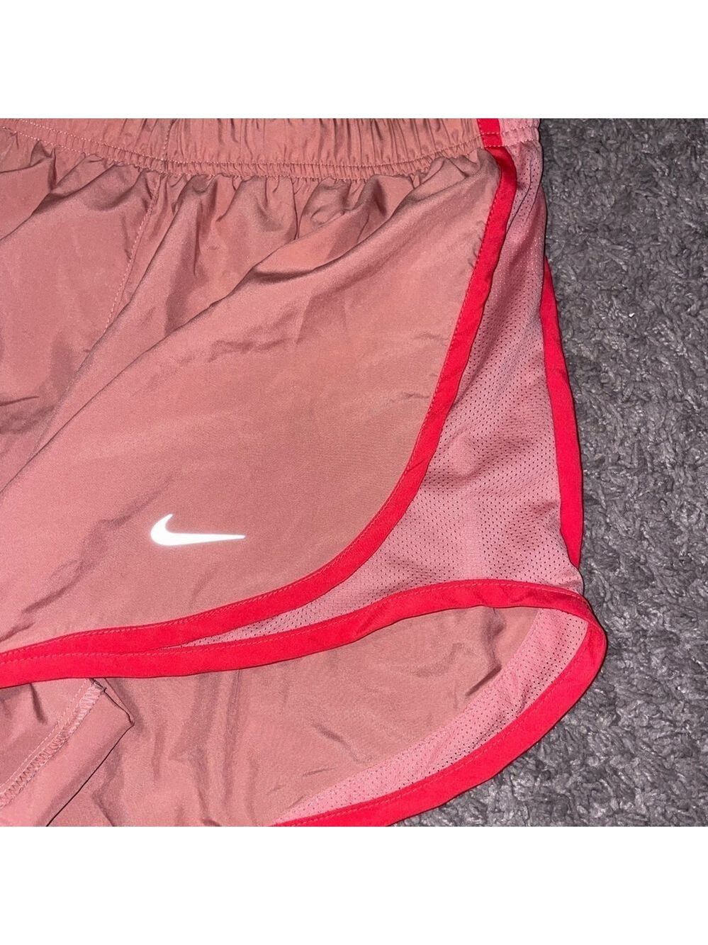 Nike Womens Dri-Fit Tempo Running Shorts Medium Athletic Gym - Picture 4 of 9